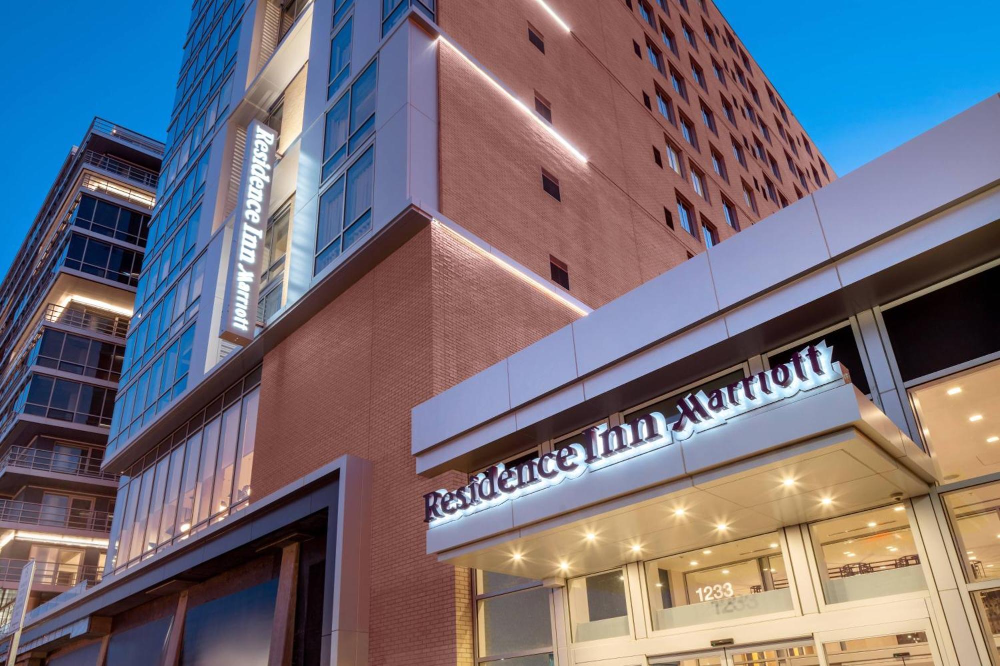 Residence Inn Washington Capitol Hill/Navy Yard מראה חיצוני תמונה